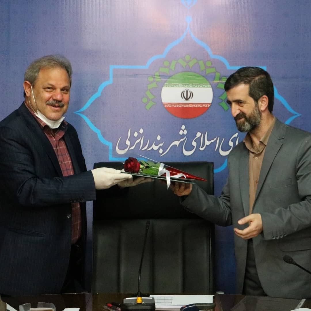 تقدیر مدیران شهرداری از اعضای شورای اسلامی شهر به مناسبت نهم اردیبهشت ماه روز شوراها