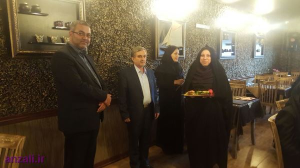 به مناسبت روز زن از بانوان شهرداری قدردانی شد