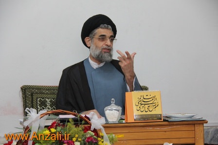 بازدید شهردار از اراضی ساحلی و سوله بحران بندر انزلی