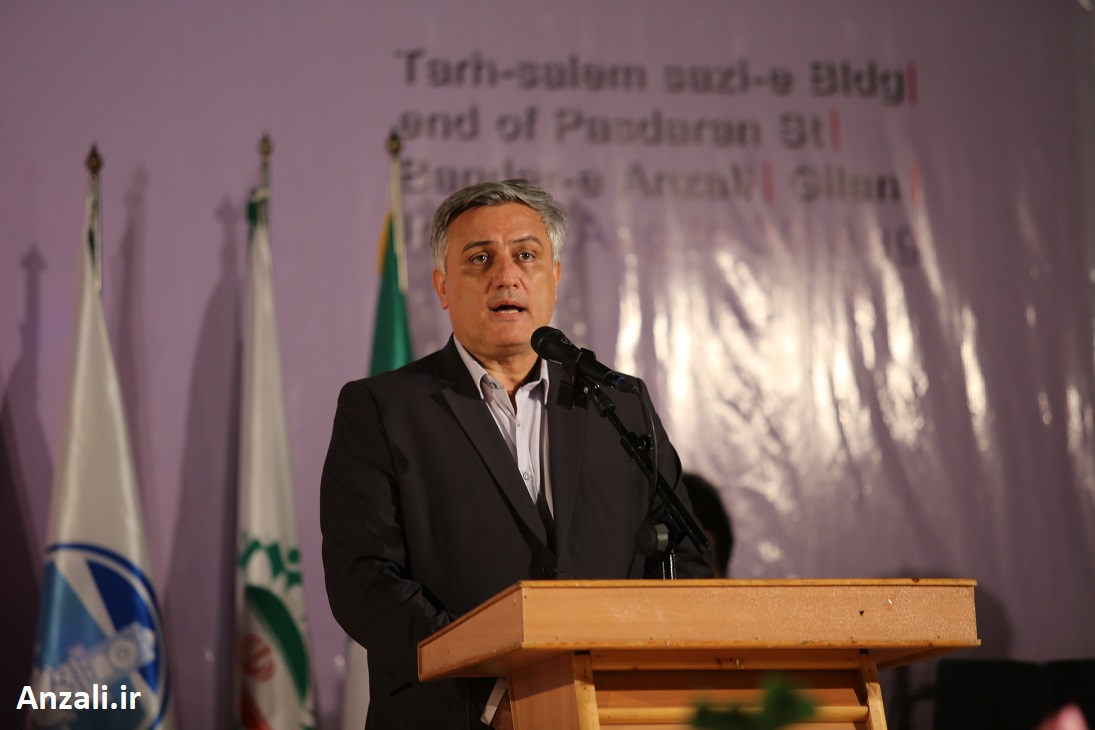 میخواهیم صدای تالاب انزلی را به مسئولین برسانیم