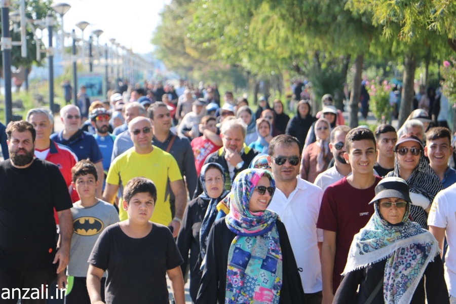 همایش پیاده روی خانوادگی به مناسبت عید غدیر خم برگزار شد