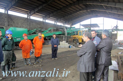 انجام بررسیهای اولیه برای جمع آوری مكانیزه زباله و تغییر زمان جمع آوری زباله از روز به شب