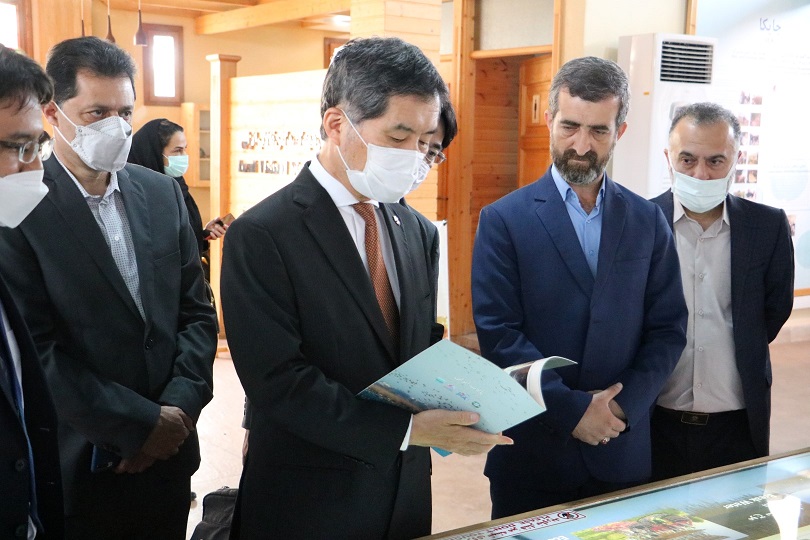 بازدید سفیر ژاپن از مرکز بازدید کنندگان تالاب انزلی
