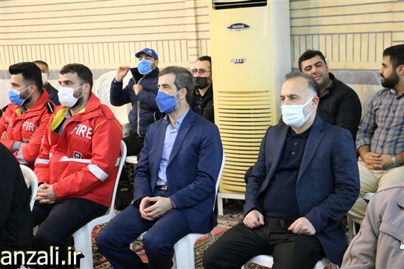 حضور رییس و اعضای شورای اسلامی شهر و شهردار بندرانزلی در مراسم سالروز حماسه 9 دی