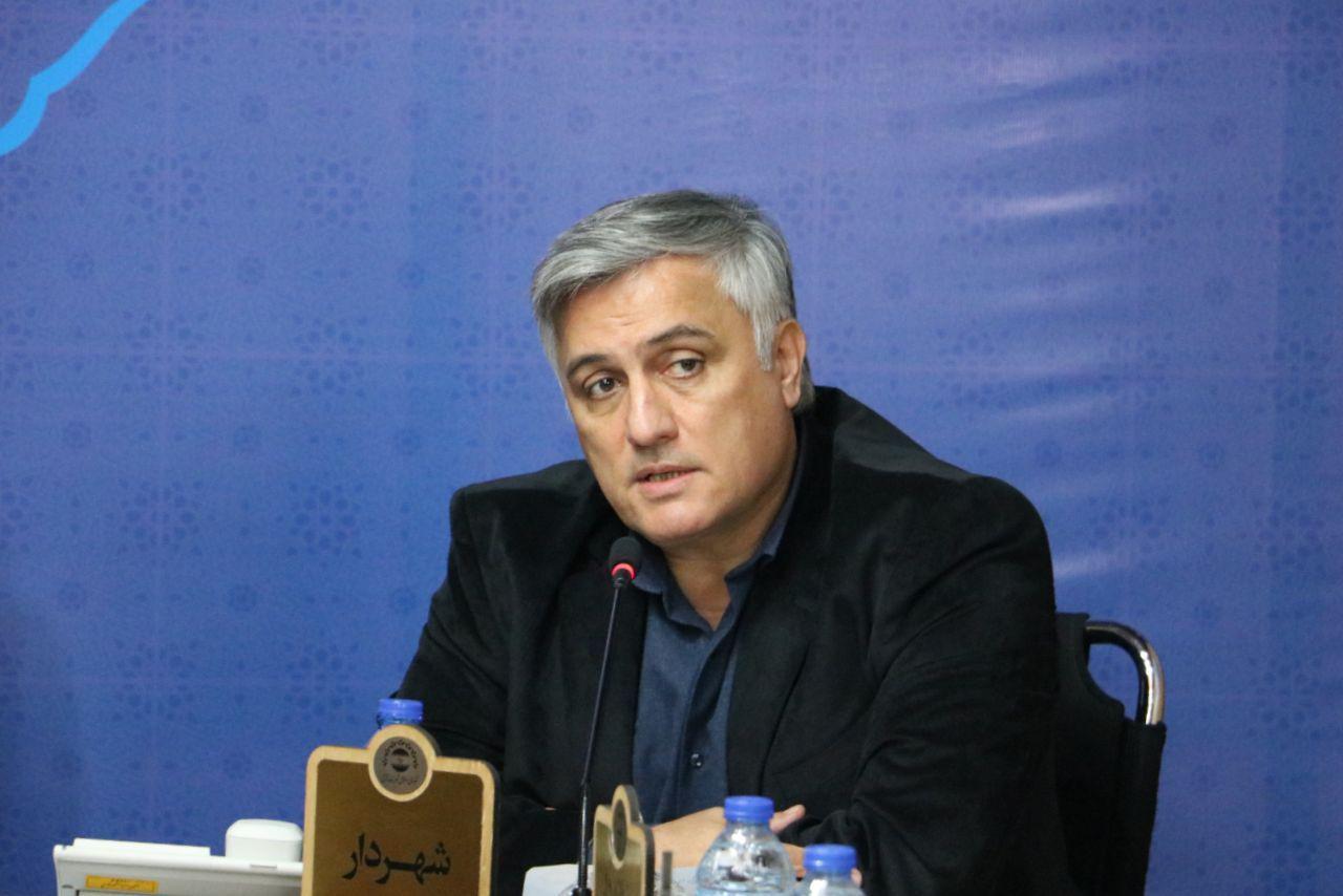 حسن پور قربان در پنجاه و سومین جلسه شورای شهر انزلی مطرح کرد