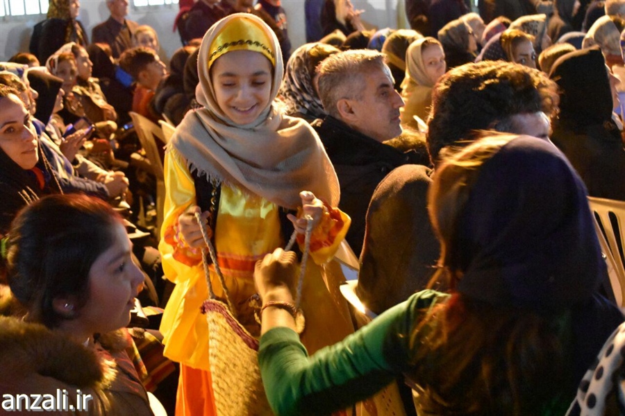 گزارش تصويري شب سوم جشنواره نوروزي شهرداري بندرانزلي