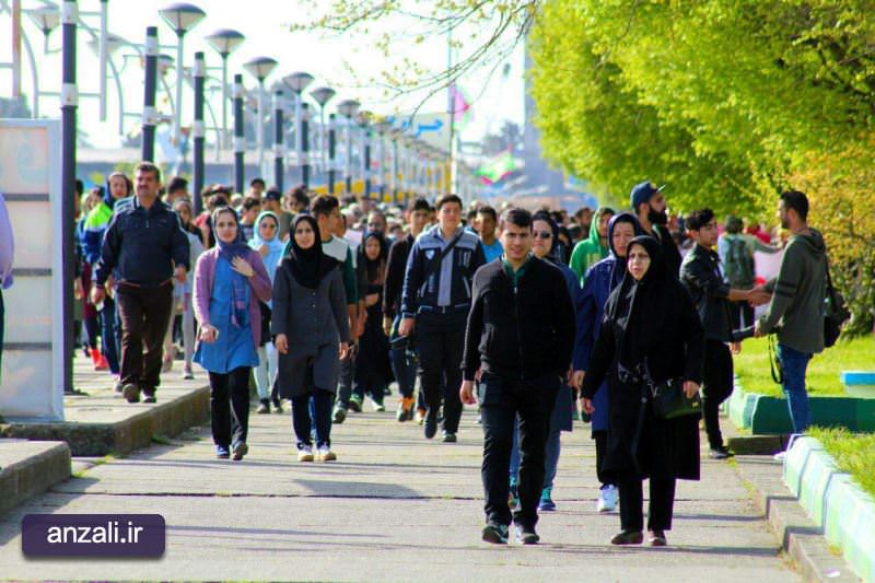 گزارش تصویری همایش پیاده روی خانوادگی
