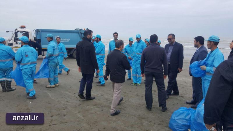 پاکسازی ساخل پارک پاسداران
